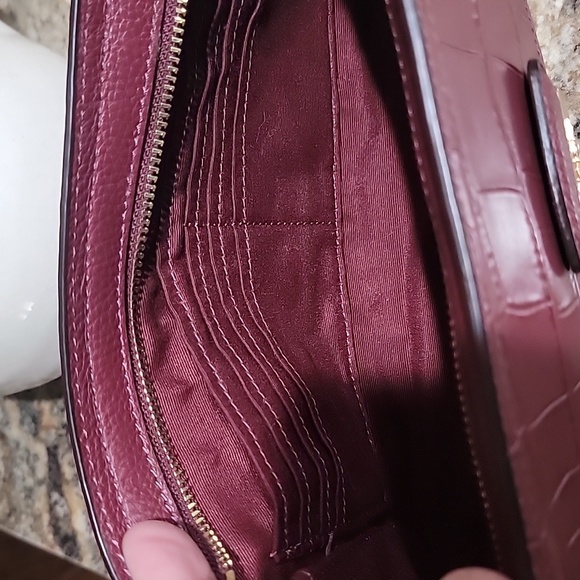Coach Wristlet BURGUNDY Croc Embossed Refined Leather - Picture 7 of 7